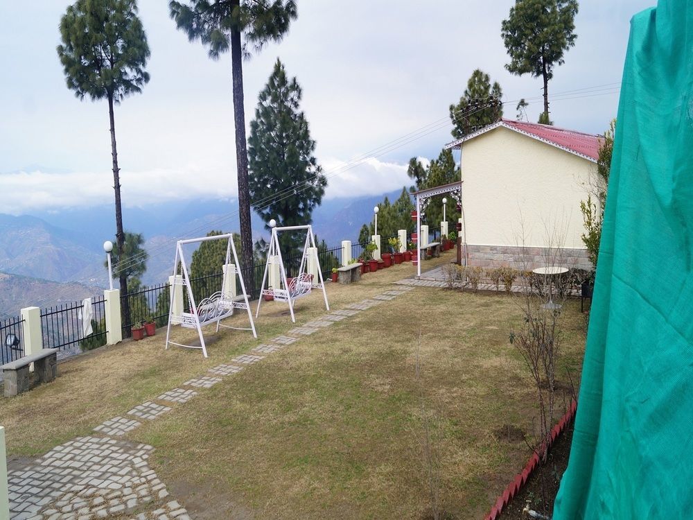 V Resorts Mumukshu Pauri ภายนอก รูปภาพ